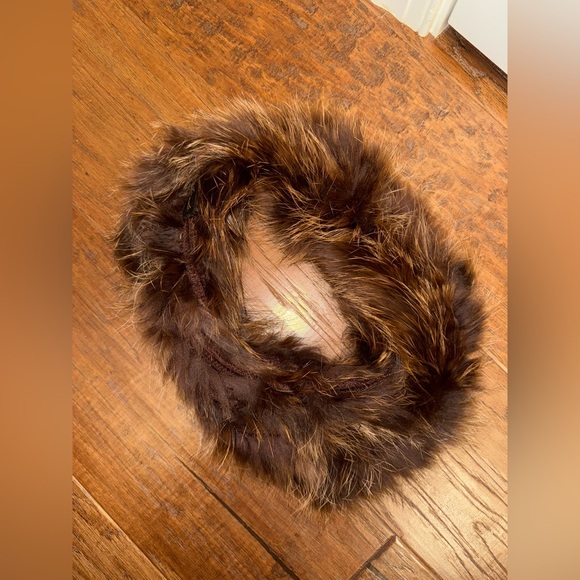 Luxurious Linda Richards Brown Faux Fur Scarf - Picture 1 of 4